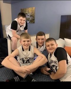 Meet your Posher, Aaron